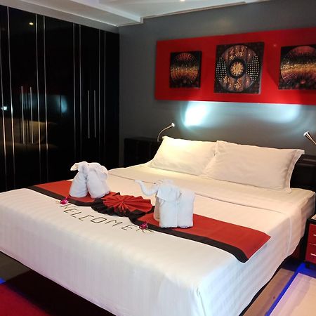 Absolute Bangla Suites Patong Extérieur photo