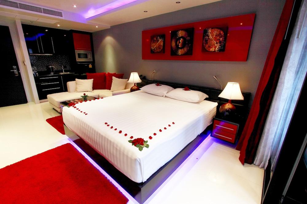 Absolute Bangla Suites Patong Extérieur photo