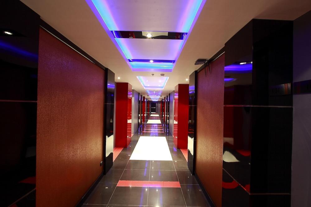 Absolute Bangla Suites Patong Extérieur photo