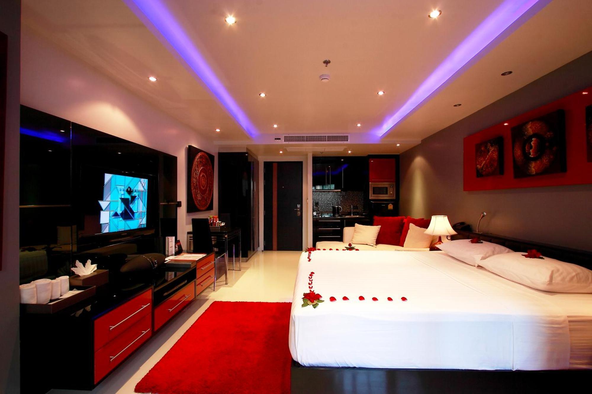 Absolute Bangla Suites Patong Extérieur photo