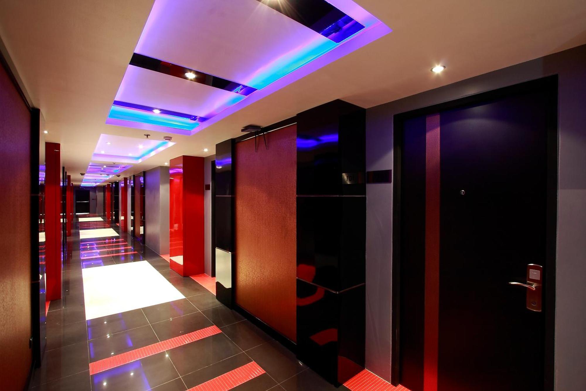 Absolute Bangla Suites Patong Extérieur photo