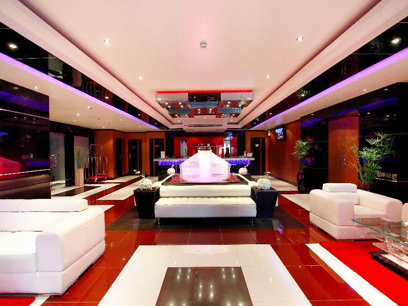 Absolute Bangla Suites Patong Extérieur photo